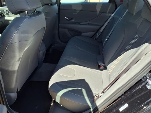 2025 Hyundai ELANTRA Hybrid SEL Sport
