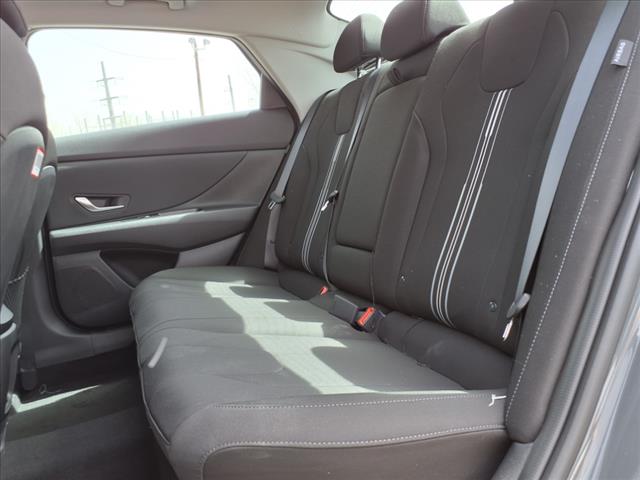 2025 Hyundai ELANTRA SEL Convenience