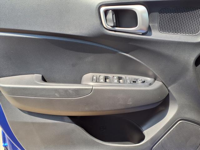2025 Hyundai VENUE SE