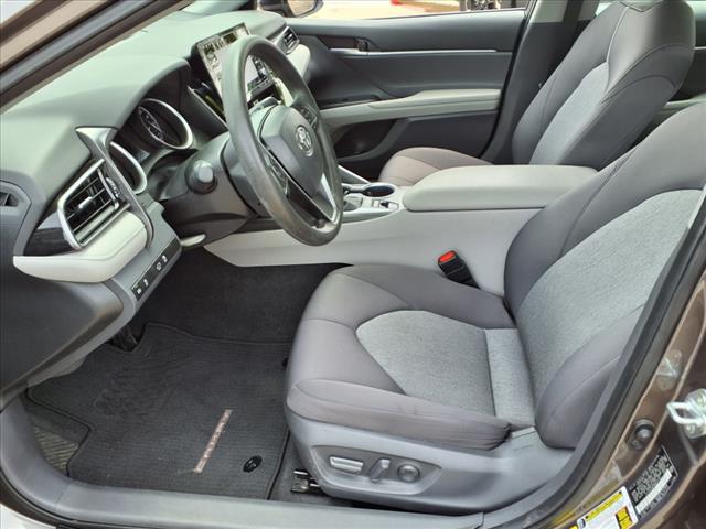 2021 Toyota Camry Hybrid LE