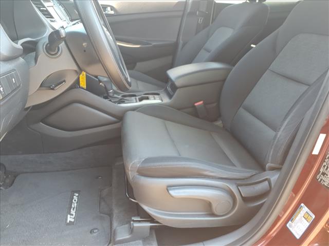 2016 Hyundai TUCSON SE