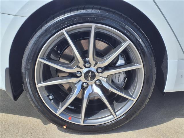 2026 Genesis G70 2.5T Standard