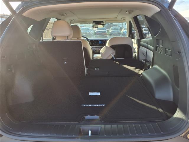2025 Hyundai TUCSON Hybrid Limited