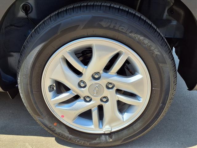 2025 Hyundai VENUE SE