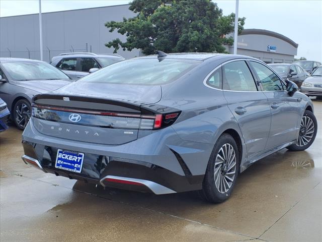 2025 Hyundai SONATA Hybrid SEL