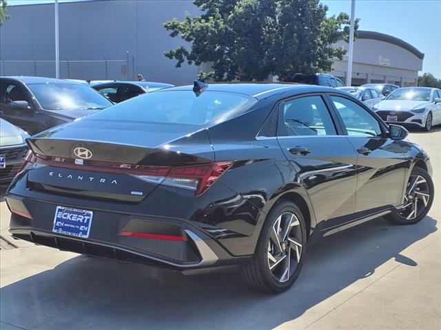 2025 Hyundai ELANTRA Hybrid Limited