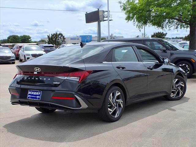 2025 Hyundai ELANTRA Limited