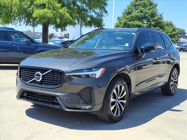 2024 Volvo XC60 B5 Plus Dark Theme