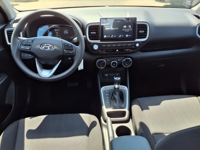 2025 Hyundai VENUE SE