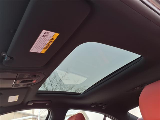 2025 Genesis G70 SEVILLA RED/OBSIDIAN BLAC