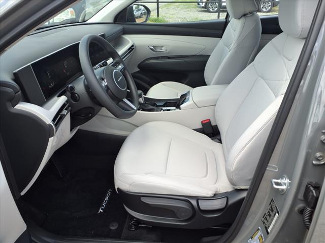 2025 Hyundai TUCSON SE