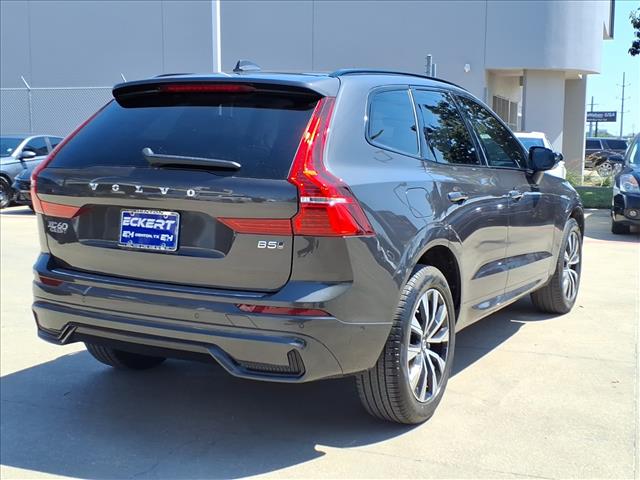 2024 Volvo XC60 B5 Plus Dark Theme