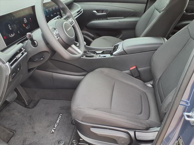 2025 Hyundai TUCSON SE
