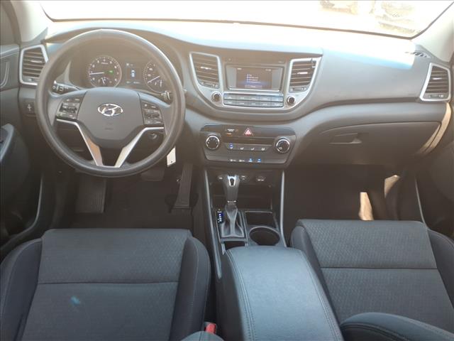2016 Hyundai TUCSON SE