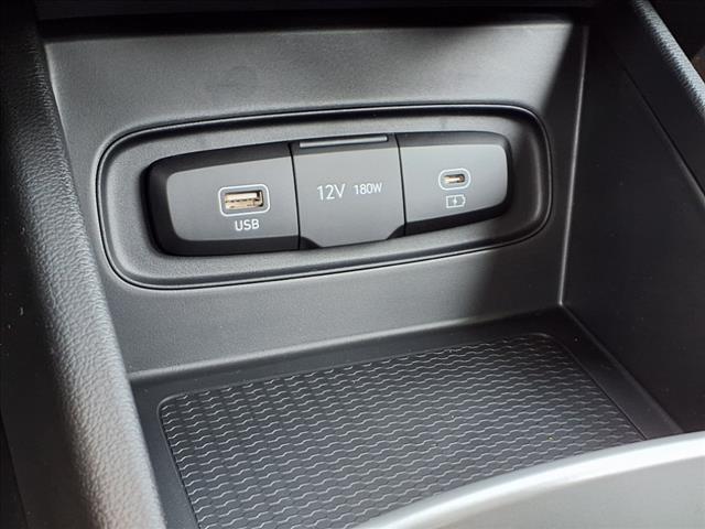 2025 Hyundai VENUE SE