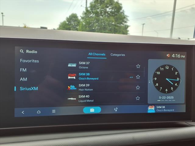 2025 Hyundai SANTA CRUZ SEL Activity