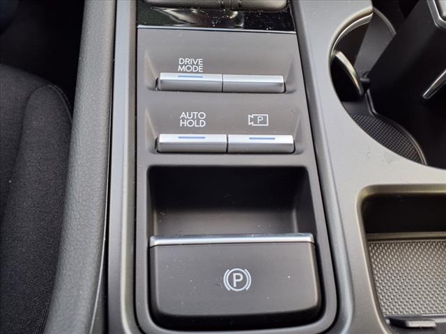 2025 Hyundai SONATA SE