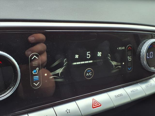 2022 Genesis GV70 2.5T Standard