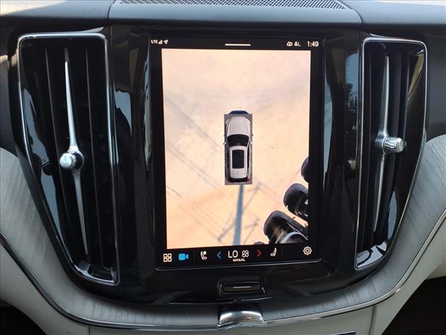 2024 Volvo XC60 B5 Plus Dark Theme