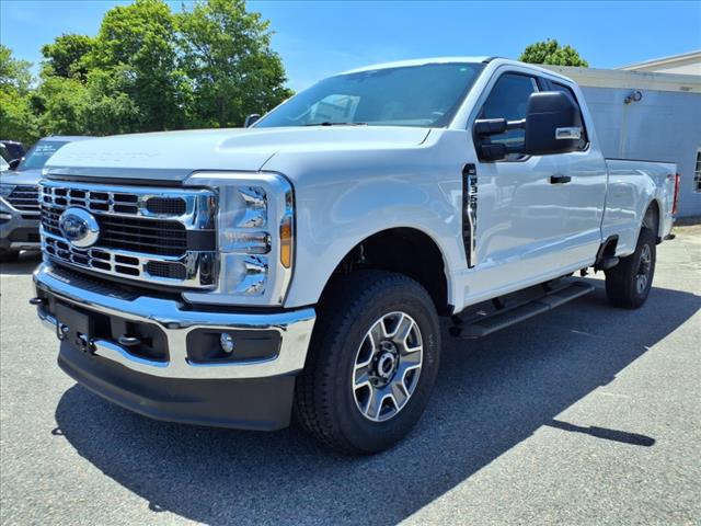 2025 Ford F-350 Super Duty XLT