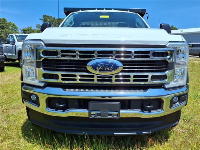 2025 Ford F-550 Chassis Cab 