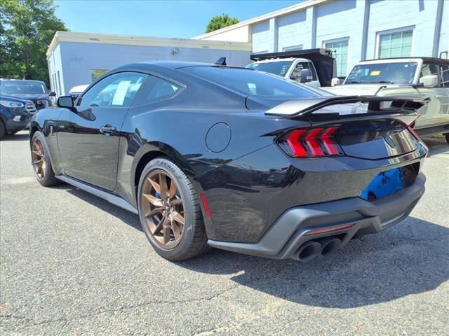 2025 Ford Mustang Dark Horse
