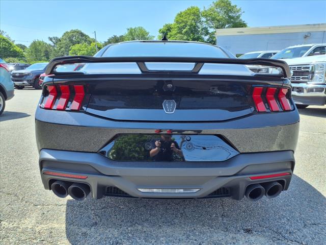 2025 Ford Mustang Dark Horse