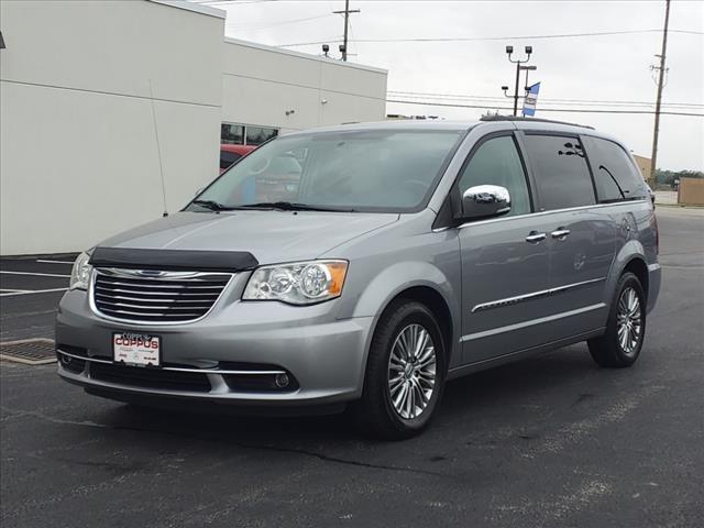 2013 Chrysler Town and Country