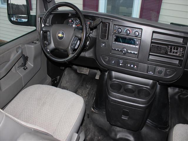 2022 Chevrolet Express 2500:14725