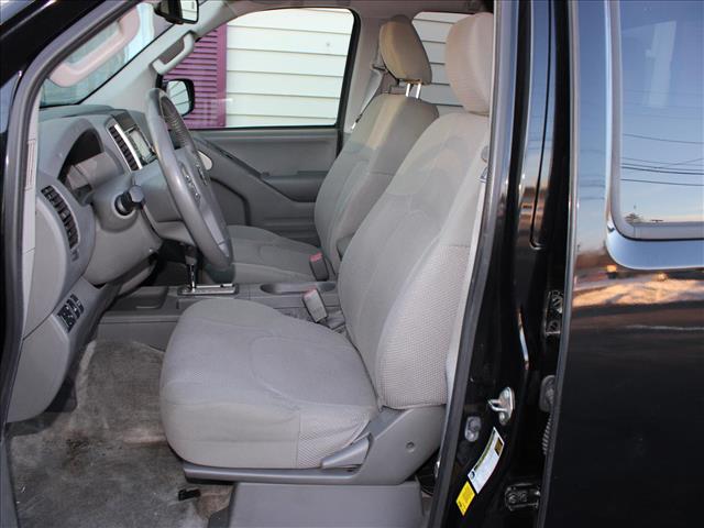 2016 Nissan Frontier Crew Cab SV 4WD:14727