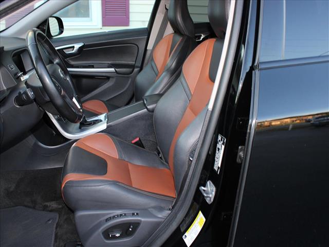 2018 Volvo V60 Cross Country T5 Premier:14752