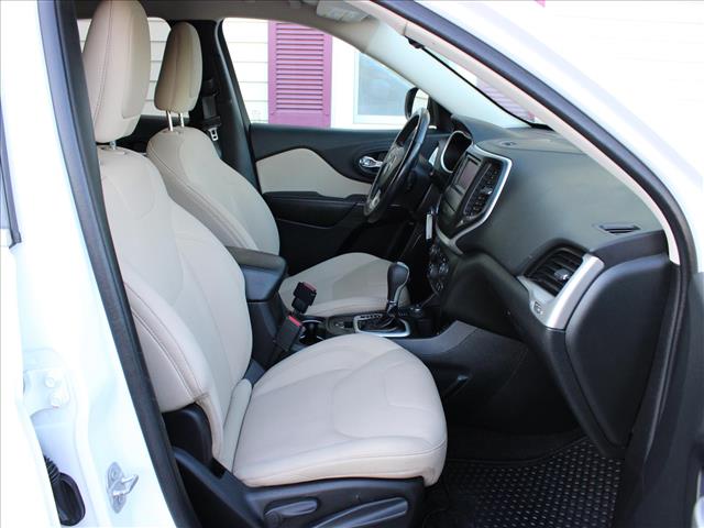 2016 Jeep Cherokee Latitude 4WD:14750