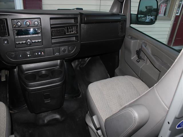 2022 Chevrolet Express 2500:14725