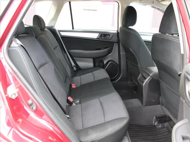 2017 Subaru Outback 2.5i:14747
