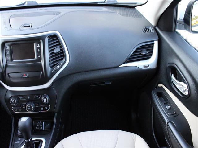 2016 Jeep Cherokee Latitude 4WD:14750