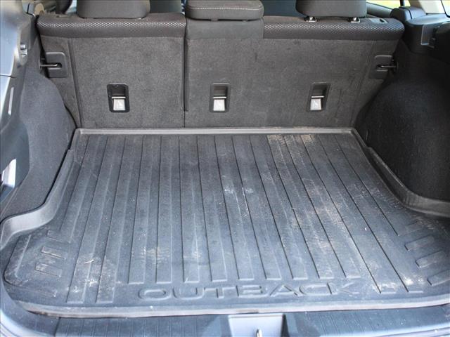 2017 Subaru Outback 2.5i:14747