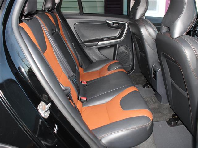 2018 Volvo V60 Cross Country T5 Premier:14752
