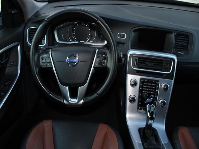 2018 Volvo V60 Cross Country T5 Premier:14752