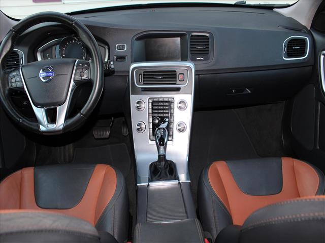 2018 Volvo V60 Cross Country T5 Premier:14752
