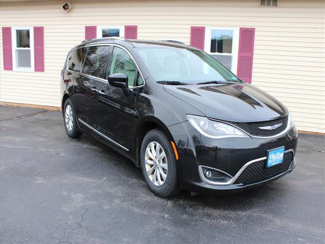 2019 Chrysler Pacifica Touring L – 14706
