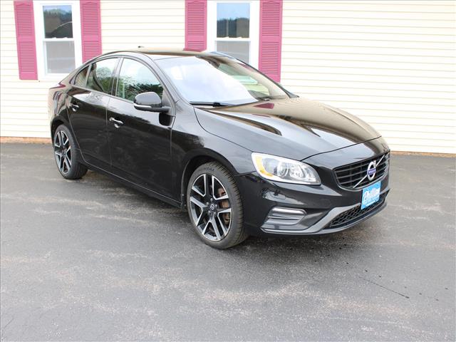 2018 Volvo S60 T5 AWD Dynamic's photo