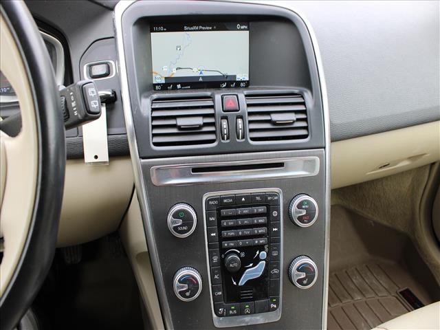 2016 Volvo XC60 T6 Drive-E:14723