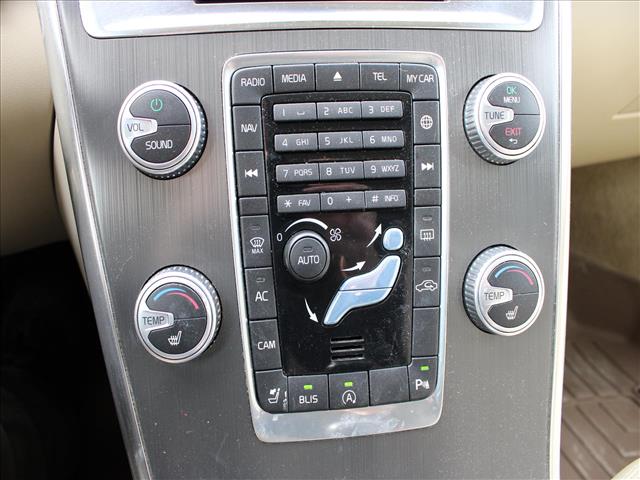 2016 Volvo XC60 T6 Drive-E:14723