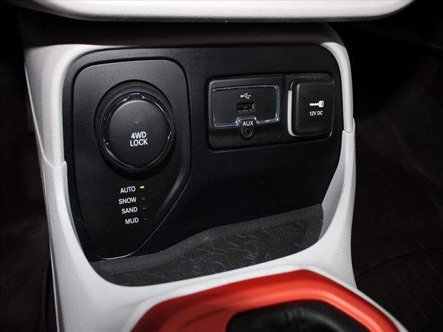 2015 Jeep Renegade Limited 4WD:14705