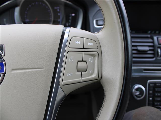 2016 Volvo XC60 T6 Drive-E:14723