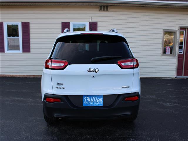 2016 Jeep Cherokee Latitude 4WD:14750