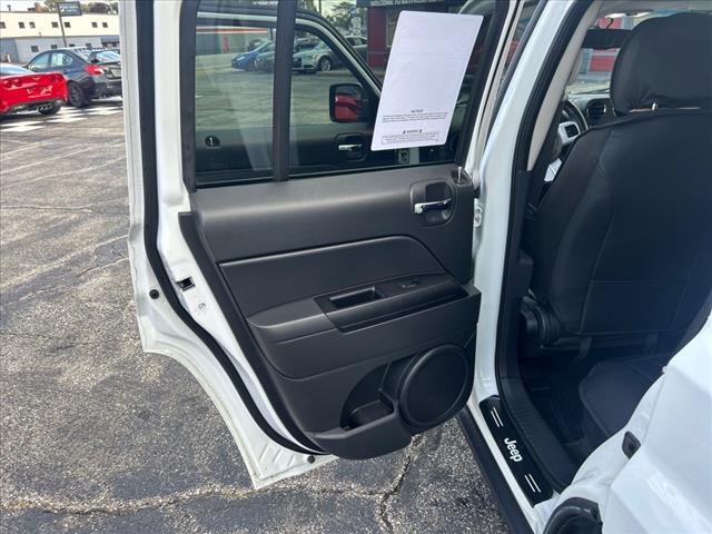 2016 Jeep Patriot Latitude:GD596468