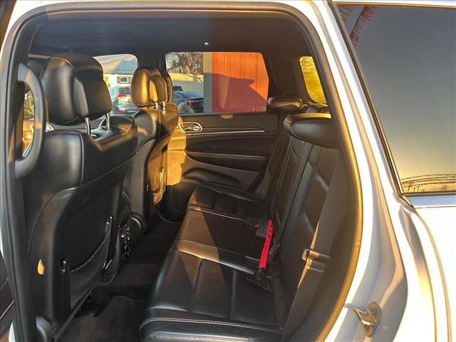 2017 Jeep Grand Cherokee Limited:HC618595