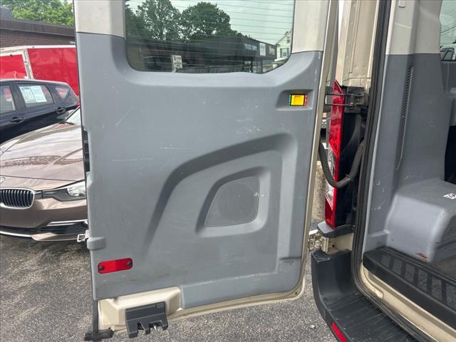 2018 Ford Transit XLT photo 10