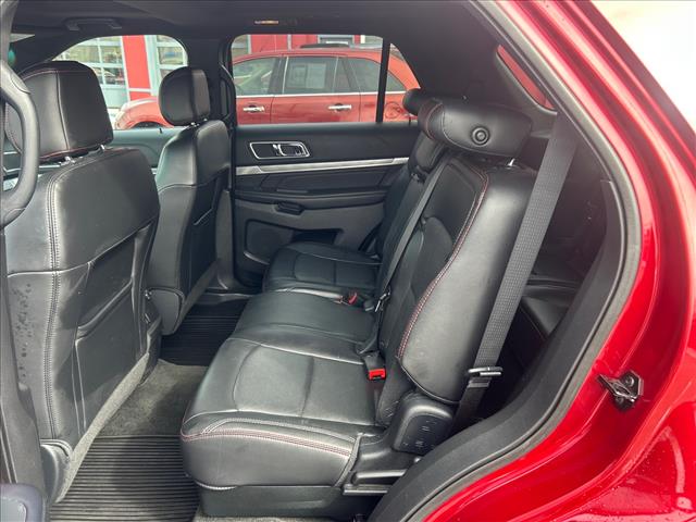 2016 Ford Explorer Sport:GGC39491